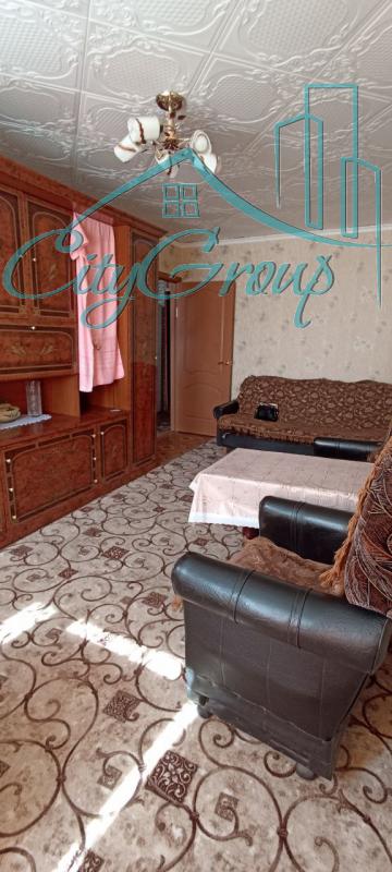 На продаже просторная 3-х комнатная квартира с раздельными комнатами на удобном 3 этаже по адресу: г - Новотроицк