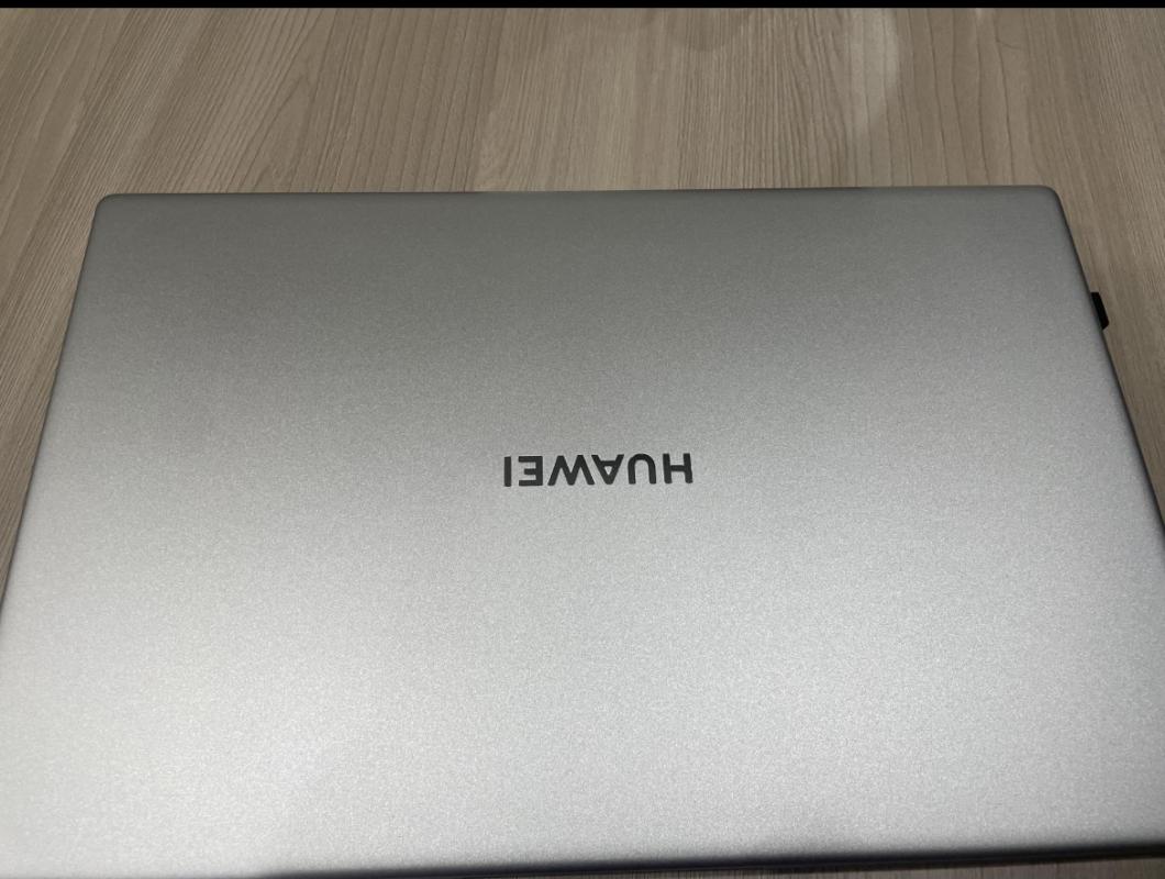 Продам ноутбук Huawei matebook D15, в состоянии нового, еще на гарантии (покупался в М. - Новотроицк