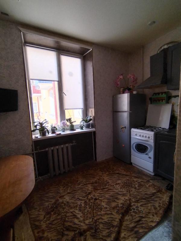 Предлагаем вашему вниманию теплую и светлую 4-комнатную квартиру в доме с капитальным ремонтом по ул - Новотроицк