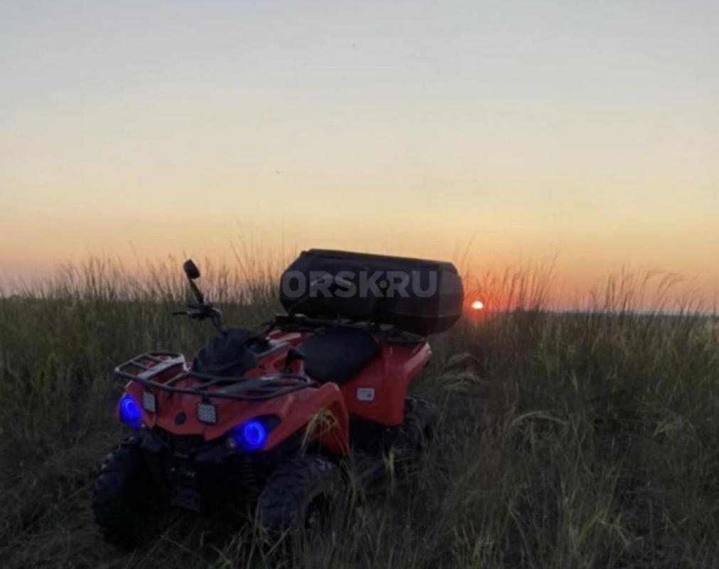 Продам СРОЧНО
Квадрик 200кубов , макс скорость 70км/ч, была поменена коробка и задний амортизатор ( - Орск