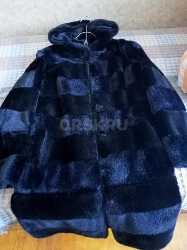 Продам шубу 48-50р отстегиваются рукава четверть и низ - Орск