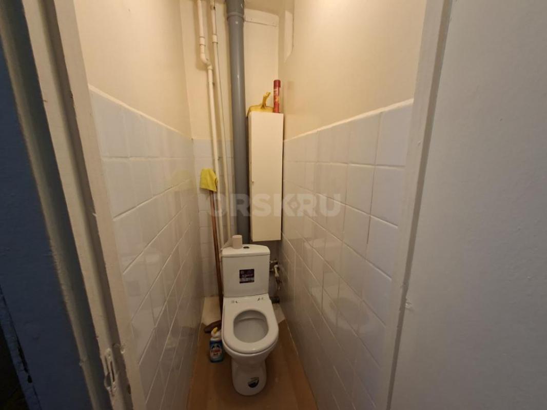 Продаётся уютная квартира площадью 47 квадратных метров на Новосибирской улице, дом 33. - Орск