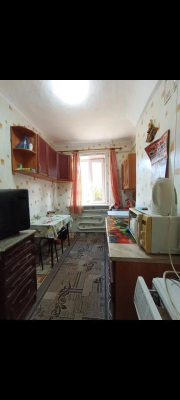 Продается 2х комнатная квартира,окна пластик,трубы пластик,счетчики установлены. - Новотроицк