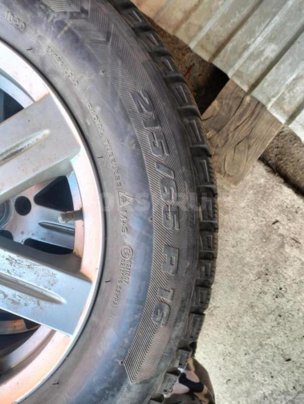 Продам комплект резины 215/65 R-16. - Орск