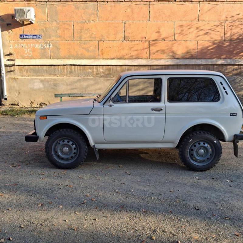 Мотор после капиталки 80р все новое
Кузов окрашен 140р 3х сл
Карданы 25тыс и промвал шевик
Патруб - Орск