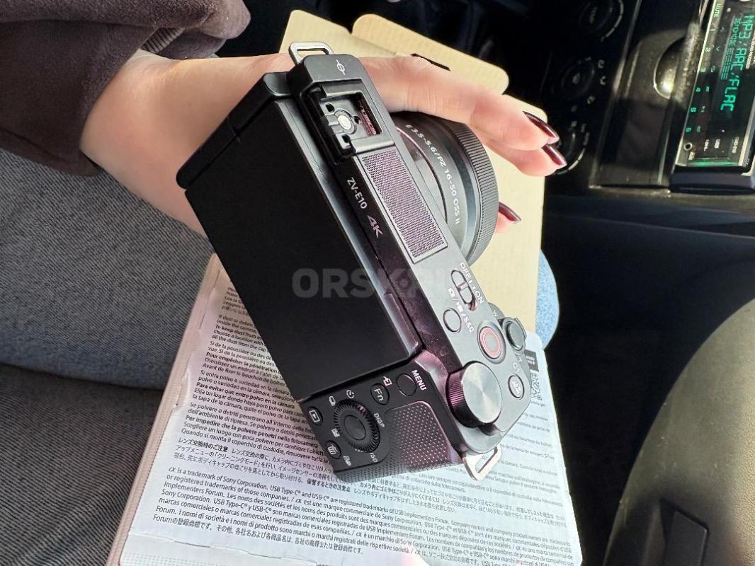 Продам новый фотоаппарат sony , коробка и документы есть, использовался пару раз, состояние идеально - Орск