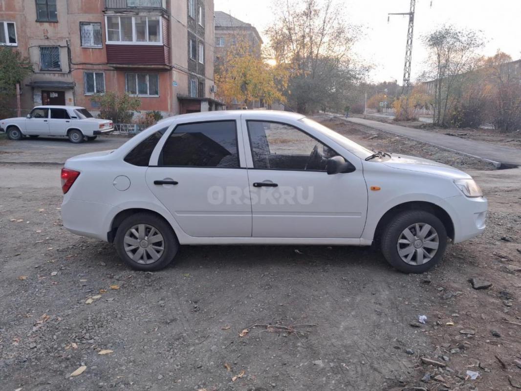 Продам авто в хорошем состоянии не требует вложений грм новый - Орск
