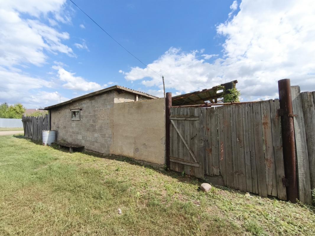 🏠 Продаётся отдельно стоящий  кирпичный дом за городом 📍 Местоположение: посёлок Караванный, ул. - Караванный