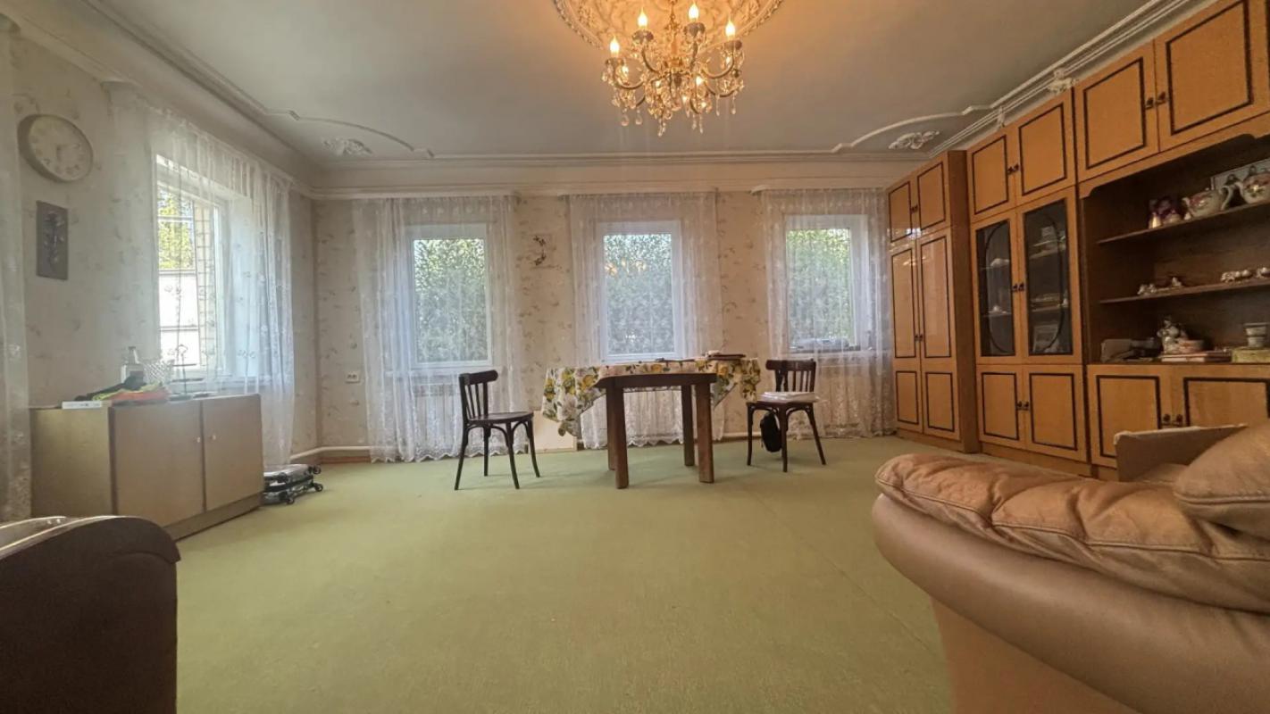 Предлагаем Вашему внимания дом центральном районе города.98 кв. - Оренбург