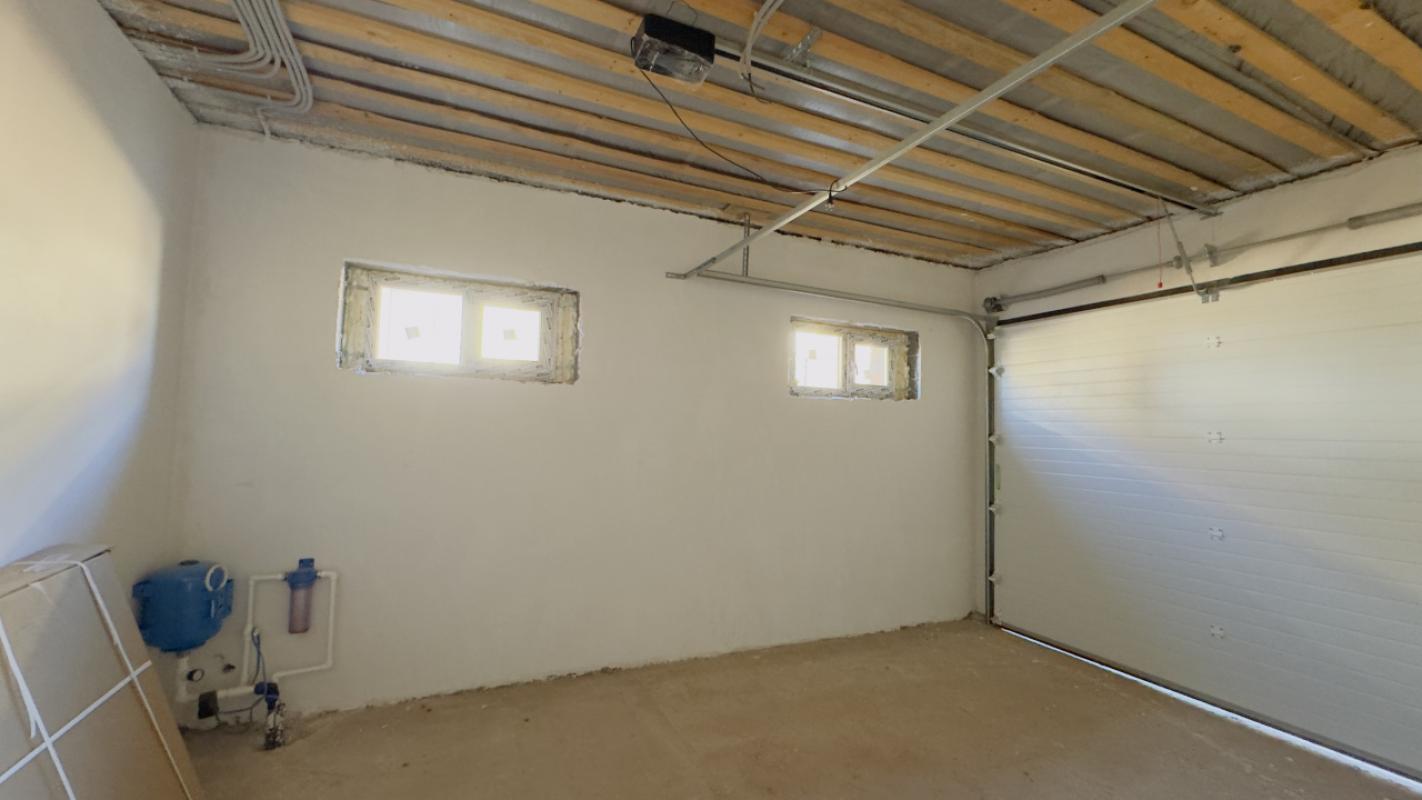 🏡 Нoвый киpпичный дом c гаражем (136 м&sup2;) в прoдаже! - Соловьевка