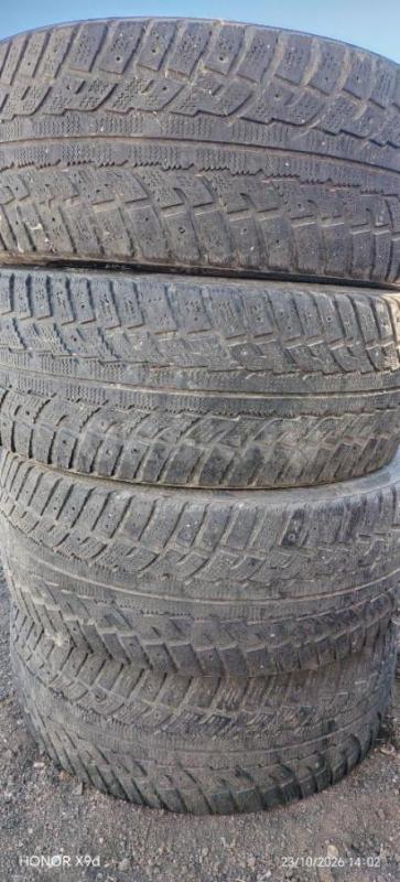 Продам  б/у комплект летней резины 225/65 r17 hankook. - Орск
