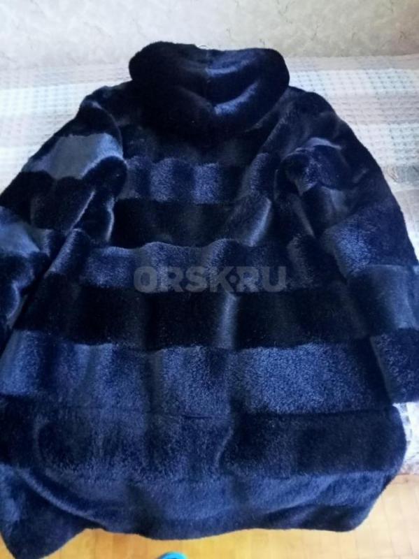 Продам шубу 48-50р отстегиваются рукава четверть и низ шубы - Орск