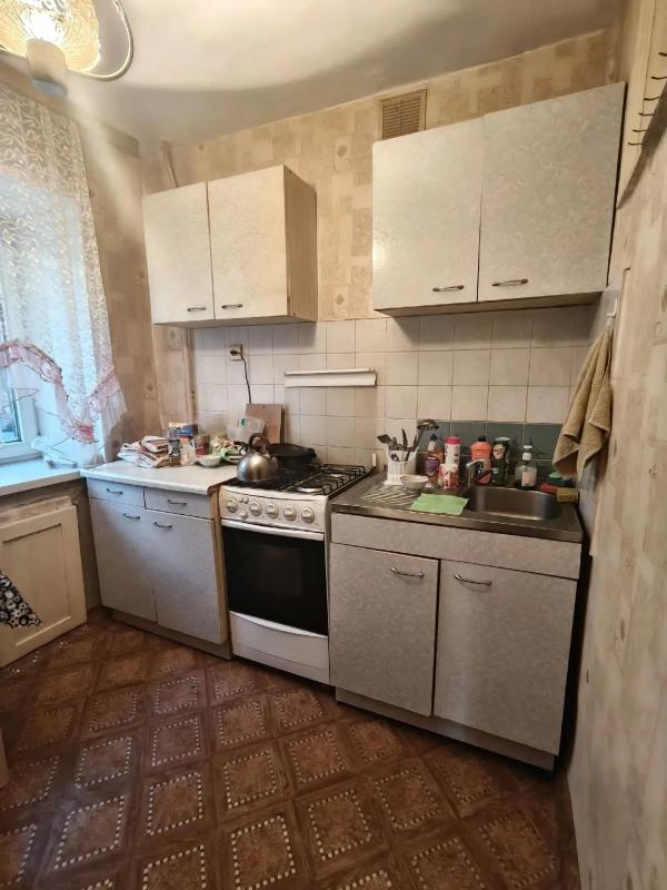 В продаже однокомнатная квартира в отличном районе, с очень развитой инфраструктурой. - Новотроицк