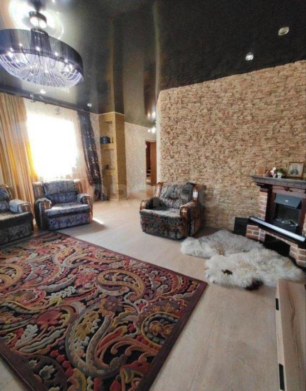 В продаже просторный 2-х этажный кирпичный дом 360 кв. - Орск