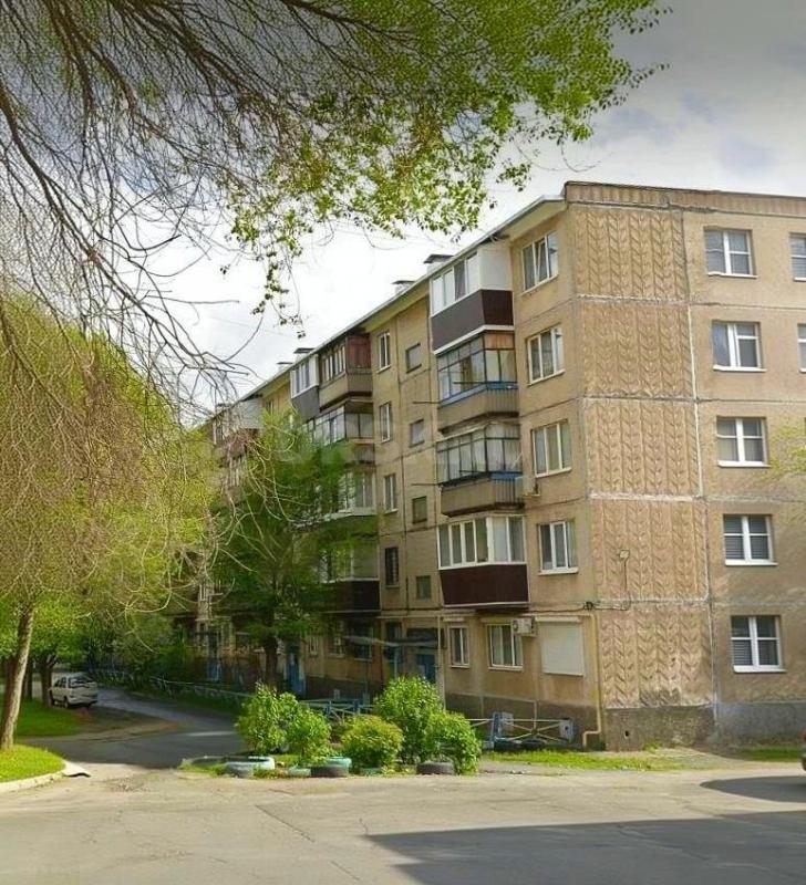 Продаётся 2‑комнатная квартира в центре: тишина, порядок и вся инфраструктура под рукой 

 Адрес: - Орск
