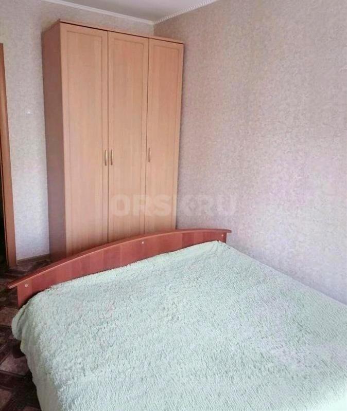 Продаётся 2‑комнатная квартира в центре: тишина, порядок и вся инфраструктура под рукой 

 Адрес: - Орск