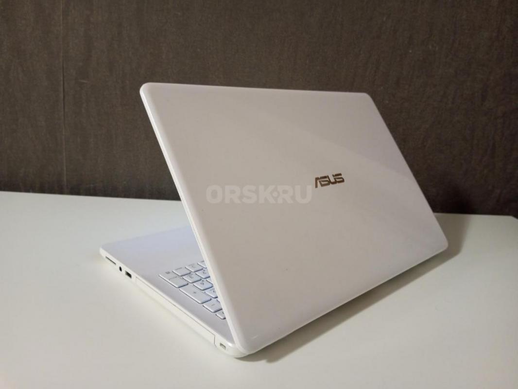 Современный ноутбук asus белое облако. - Орск