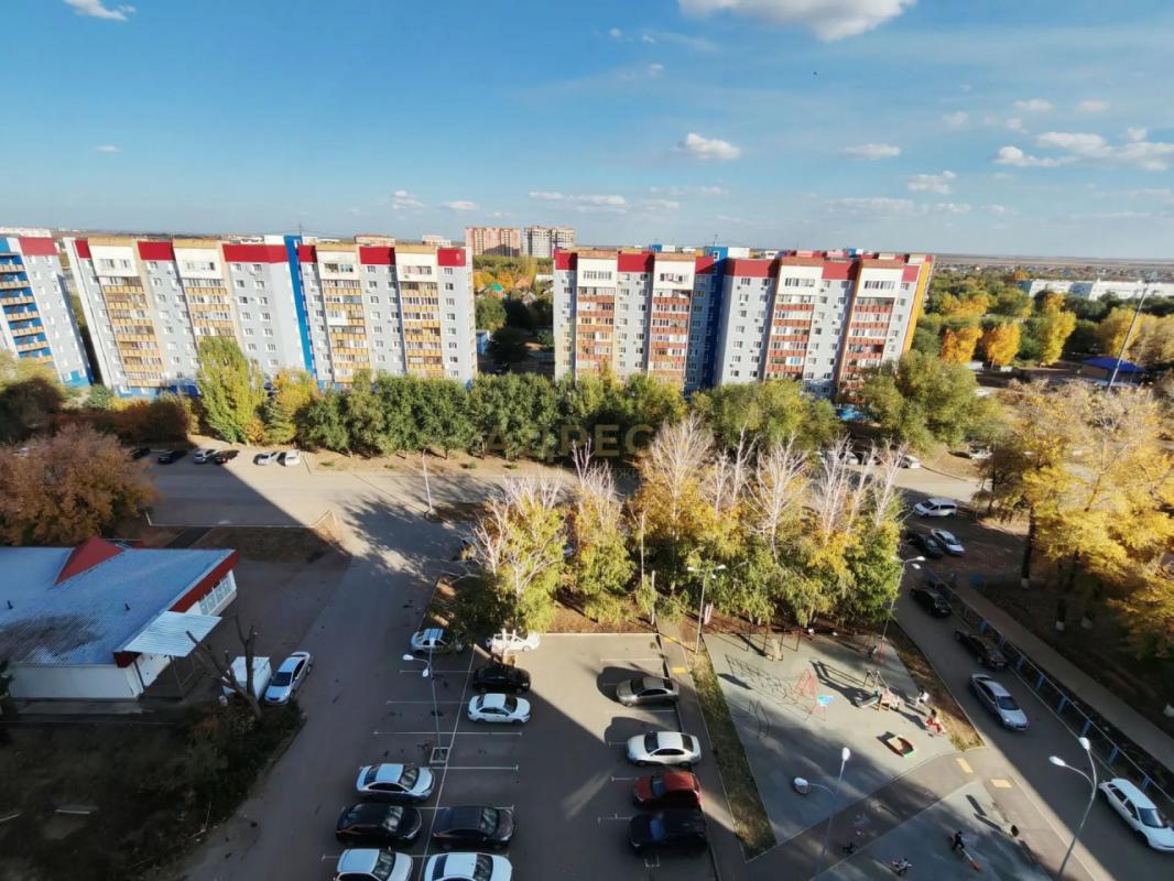 Продается светлая однокомнатная квартира на 11 этаже в новом доме по адресу Центральная 13/1. - Оренбург