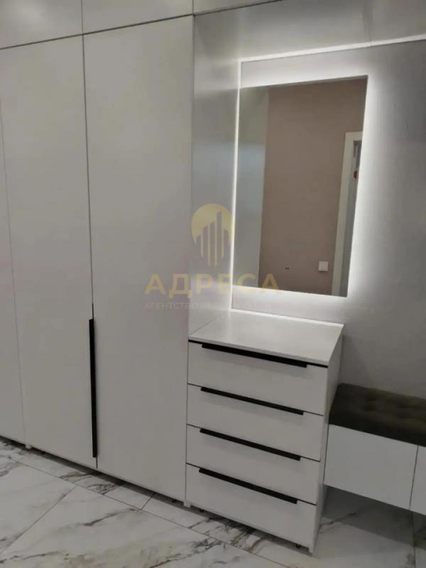В продаже евро 3-ка, кухня-гостиная 17 кв м, 2 спальни,  отдельно сан узел, отдельно гардеробная, из - Оренбург