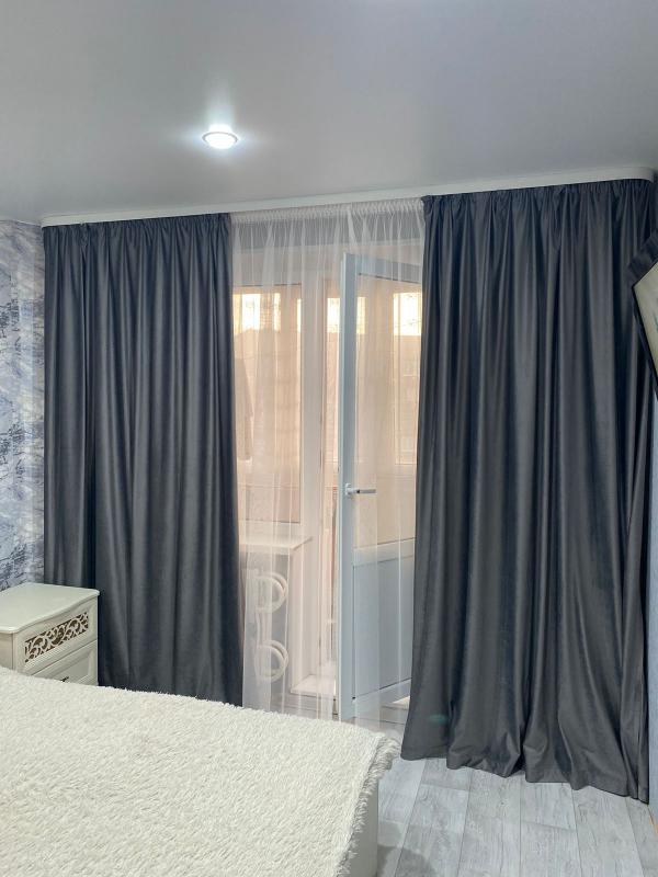 Требуется продавец в новый отдел штор в Гае на рынке (где Айсберг). - Гай