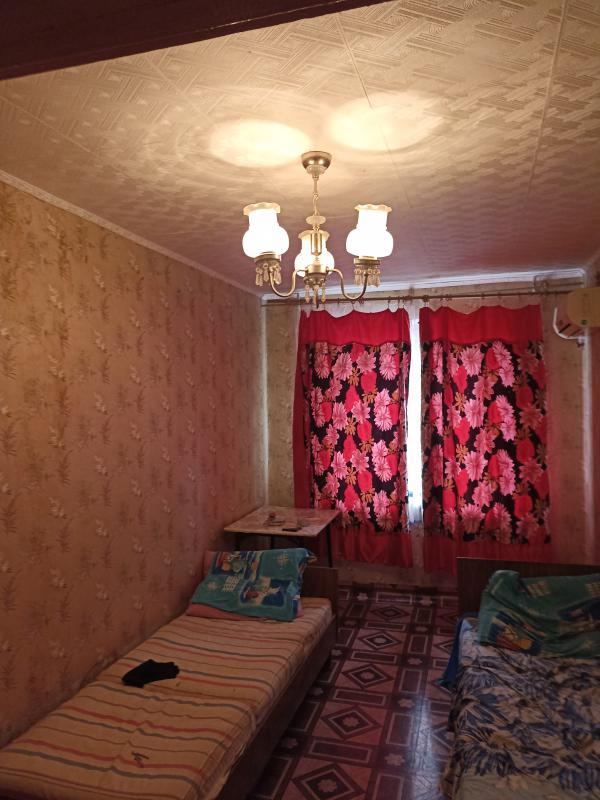 продам 3х комнатную квартиру.рядом садик,школа,магазины,дет. - Новотроицк