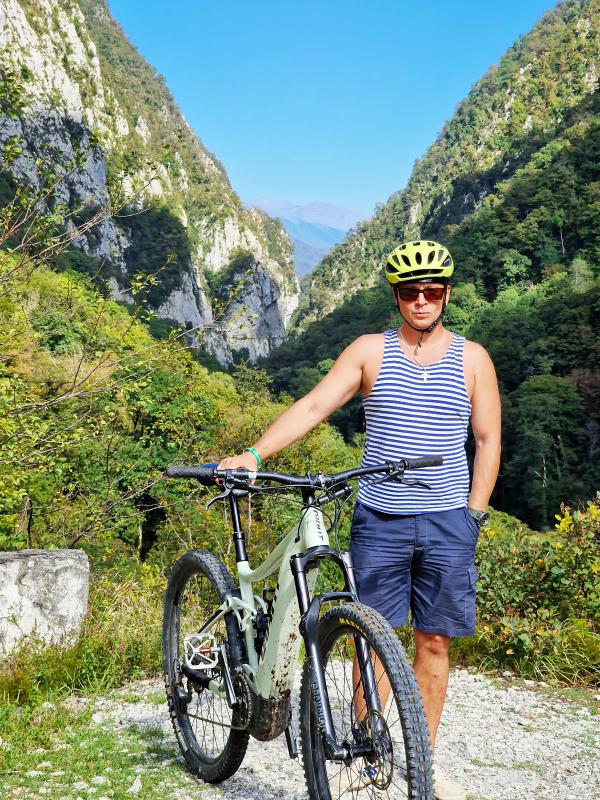 Ищу девушку для флирта - Новотроицк