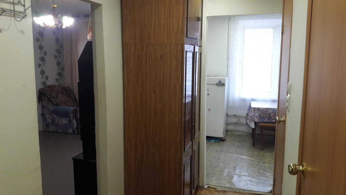 Сдам 1-комнатную квартиру, в хорошем состоянии, мебелированную, частично с бытовой техникой, на долг - Новотроицк