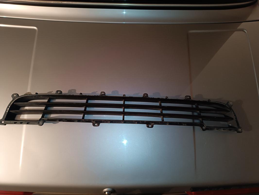 Продам на ВАЗ классик блок предохранителей ВАЗ 2107 инжектор,радиатор печки б/у шаровые верхнии, ком - Новотроицк