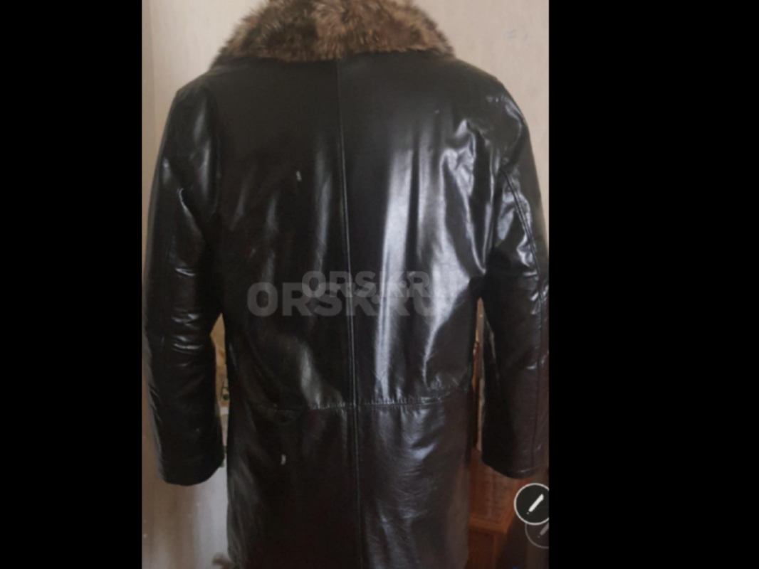 Продам шикарную натуральную мужскую зимнюю куртку, натуральная лайковая кожа, внутри натуральный мут - Новотроицк