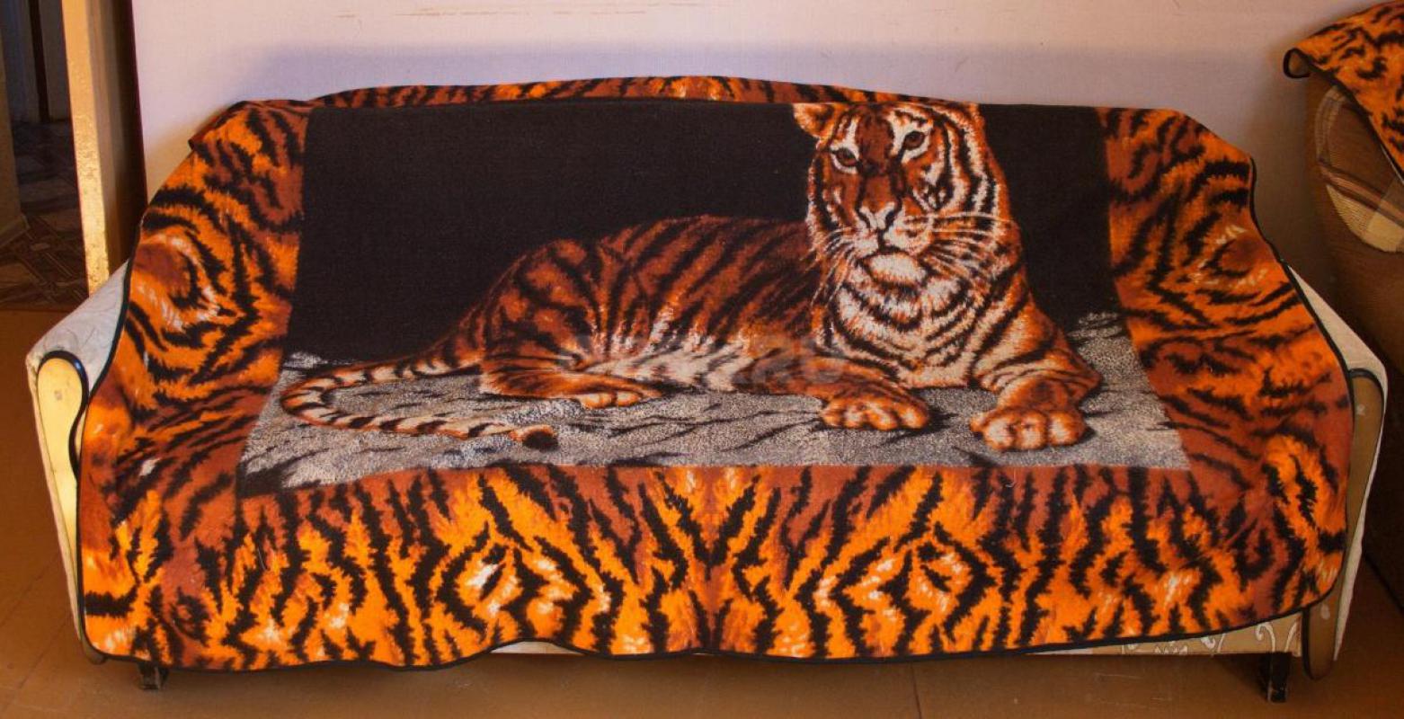Комплект покрывала на диван (1 шт.) и кресла (2 шт.),цвет - оранжево-чёрный с изображением тигра,раз - Орск