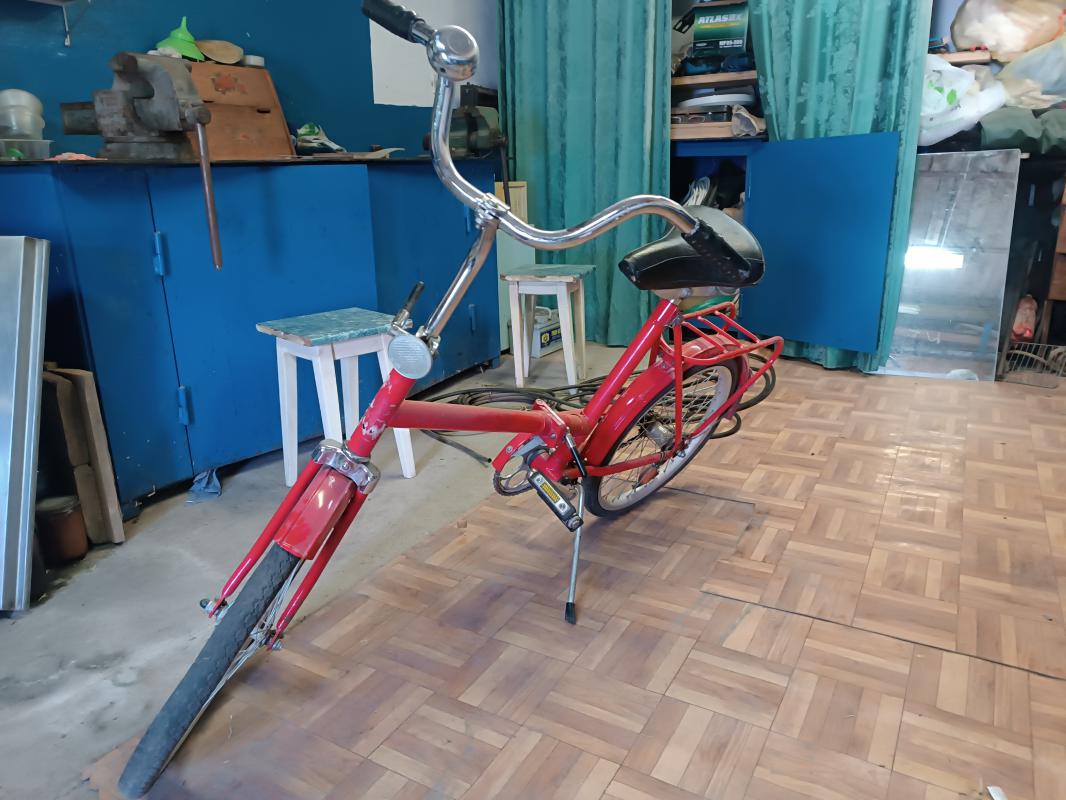 Продам велосипед Кама СССР в отличном состоянии, пробег не большой, стоят родные покрышки с хорошим - Новотроицк