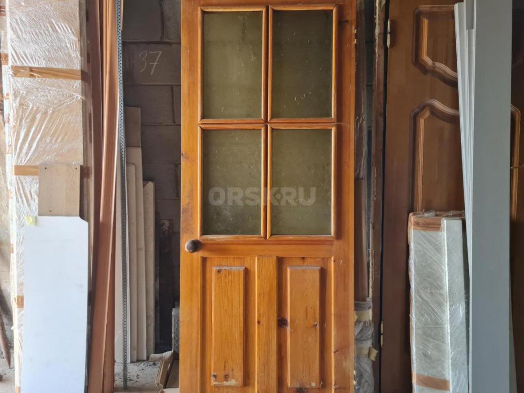 Продам двери из деревянного массива, цвет "сосна". - Орск