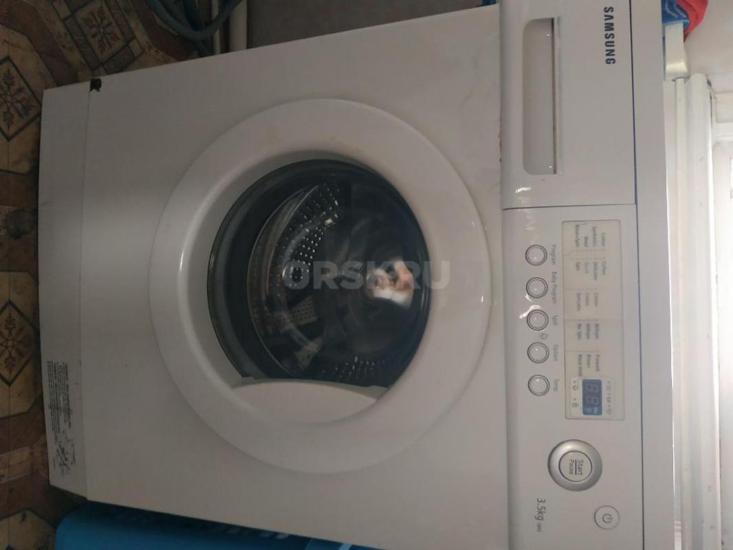 Срочно продам стиральную машину SAMSUNG , оригинал, Корея,все работает отлично,интерес для мастеров - Орск