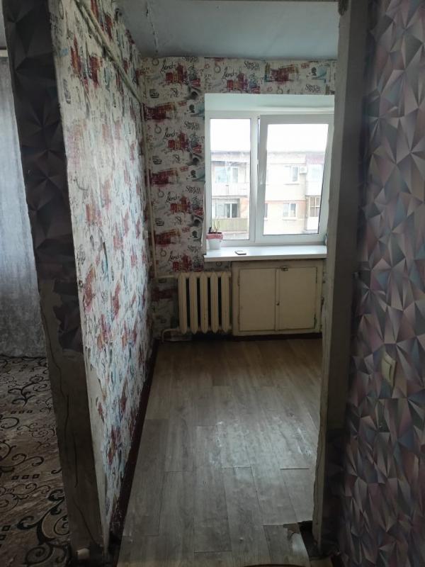 Продаётся 1- комнатная квартира в центре города, до остановок не более 5 мин пешком, хороший тихий р - Новотроицк