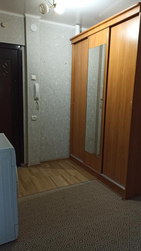 Продается 3-комнатная квартира "сорокопятка", 2 этаж, отличный район, зелёный двор, нет шу - Новотроицк
