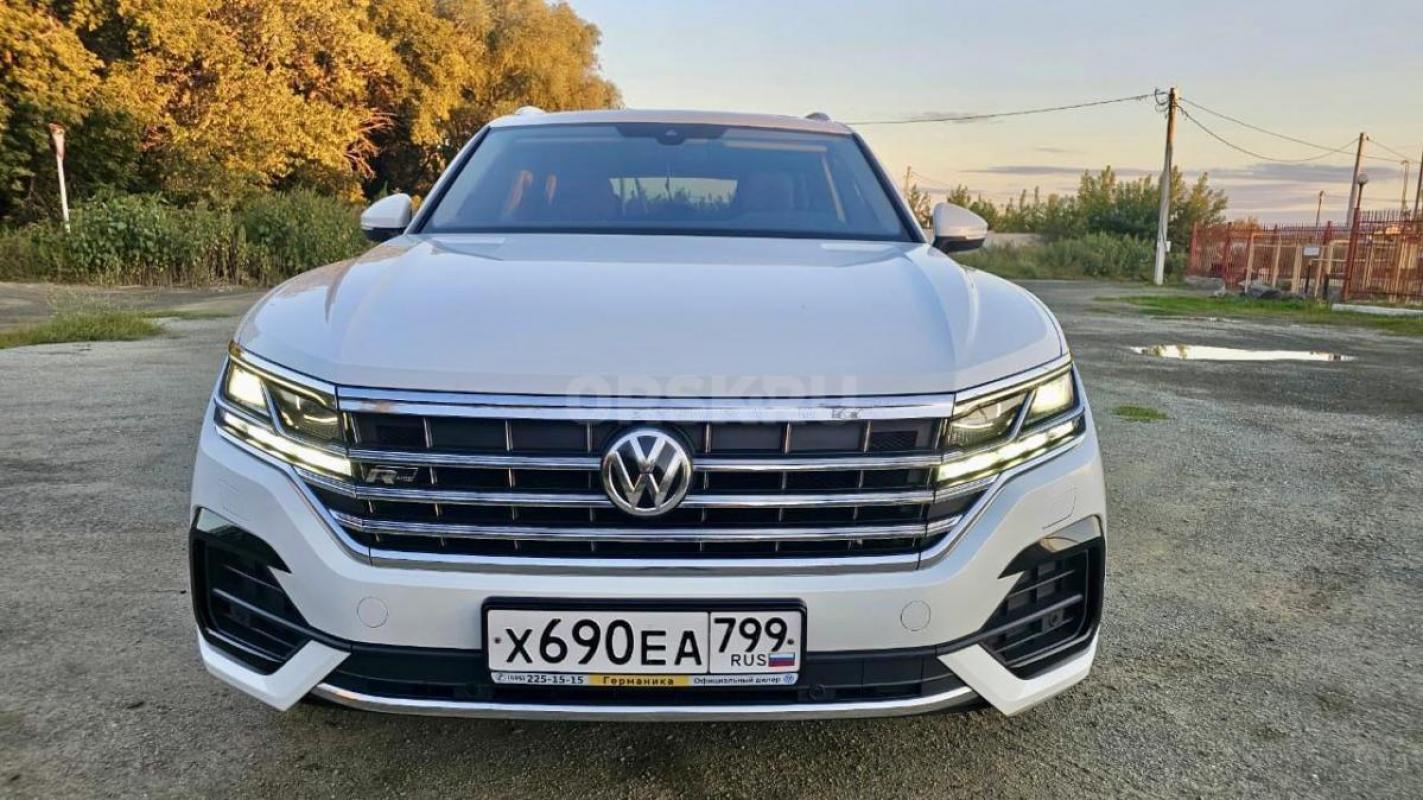 VOLKSWAGEN TOUAREG R-Line = Автомобиль Дилерский - АБСОЛЮТНО в НОВОМ Состоянии - ПОЛНОСТЬЮ СЕРВИСНАЯ - Орск