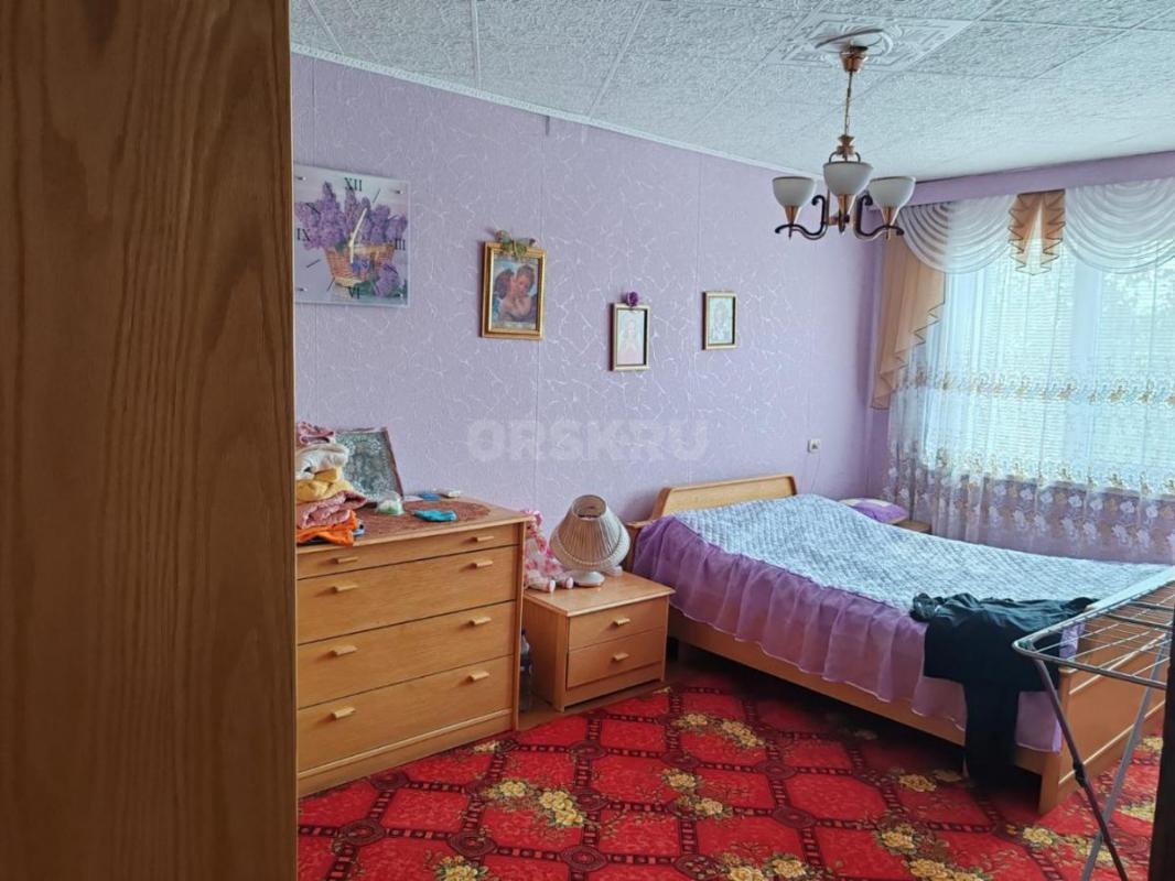 Продам отличную трехкомнатную квартиру, 4/5 этаж, пер. - Орск