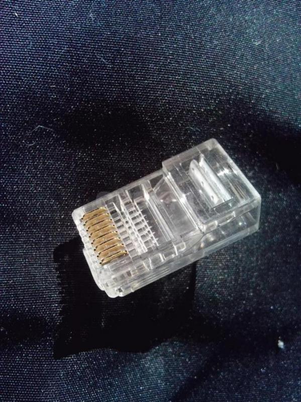 Продам коннектор RJ45 
Корпус разъема состоит из прозрачного пластика, внутри которого – несколько - Новотроицк