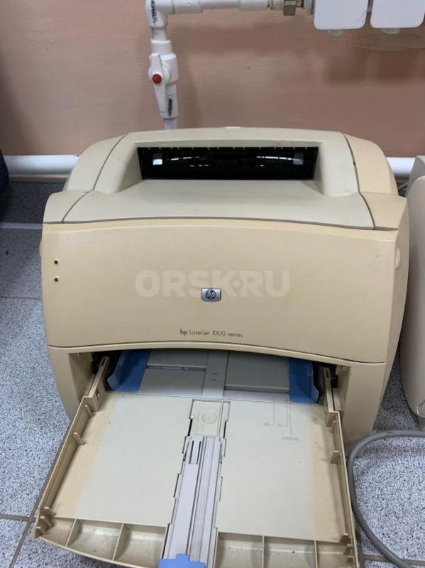 Принтера лазерные

canon laser shot lbp-1120

hp laserjet 1000 series - 2шт

canon lbp 800

В рабоче - Орск