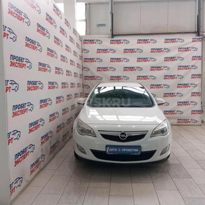 Автомобиль Opel Astra J - это надежное и комфортное транспортное средство, которое станет вашим верн - Орск