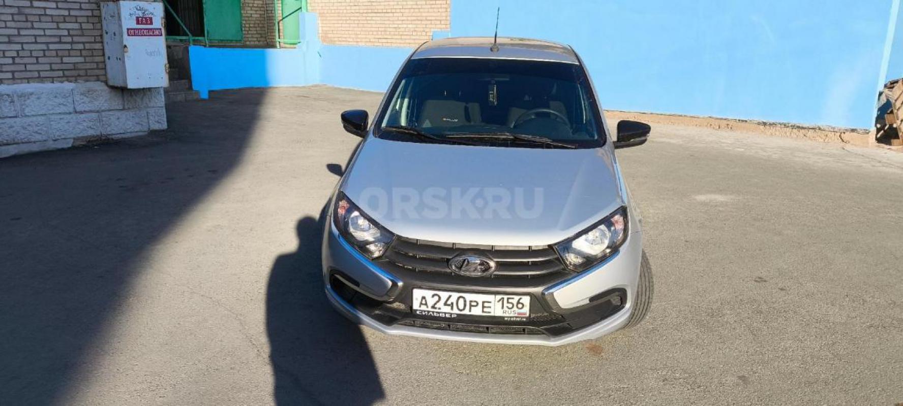 Продам свой автомобиль которым владею 3.5 года, автомобиль в хорошем состоянии не бит не крашен. - Орск