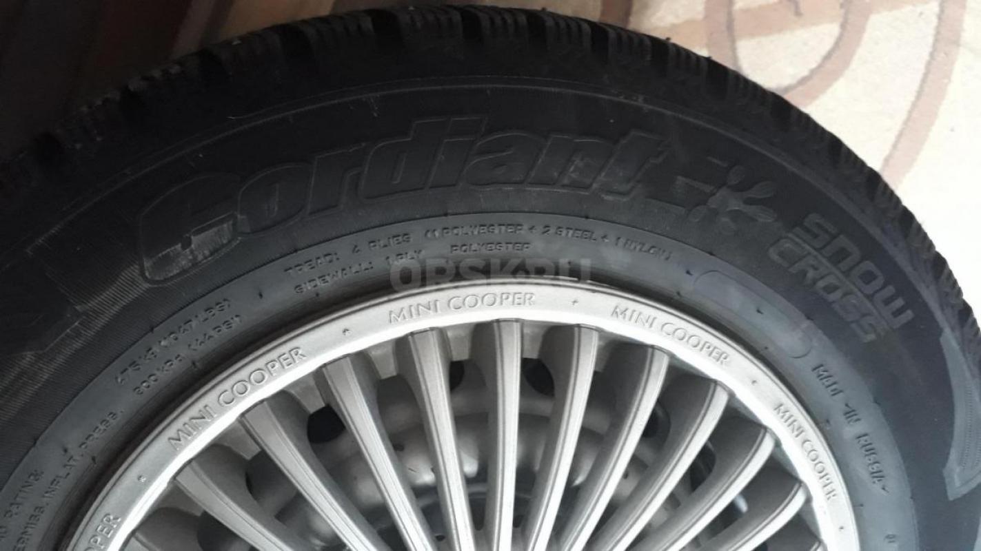 Комплект зимних колес в сборе Cordiant Snow Cross 175/70 R13 в отличном состоянии, на штампованных д - Орск