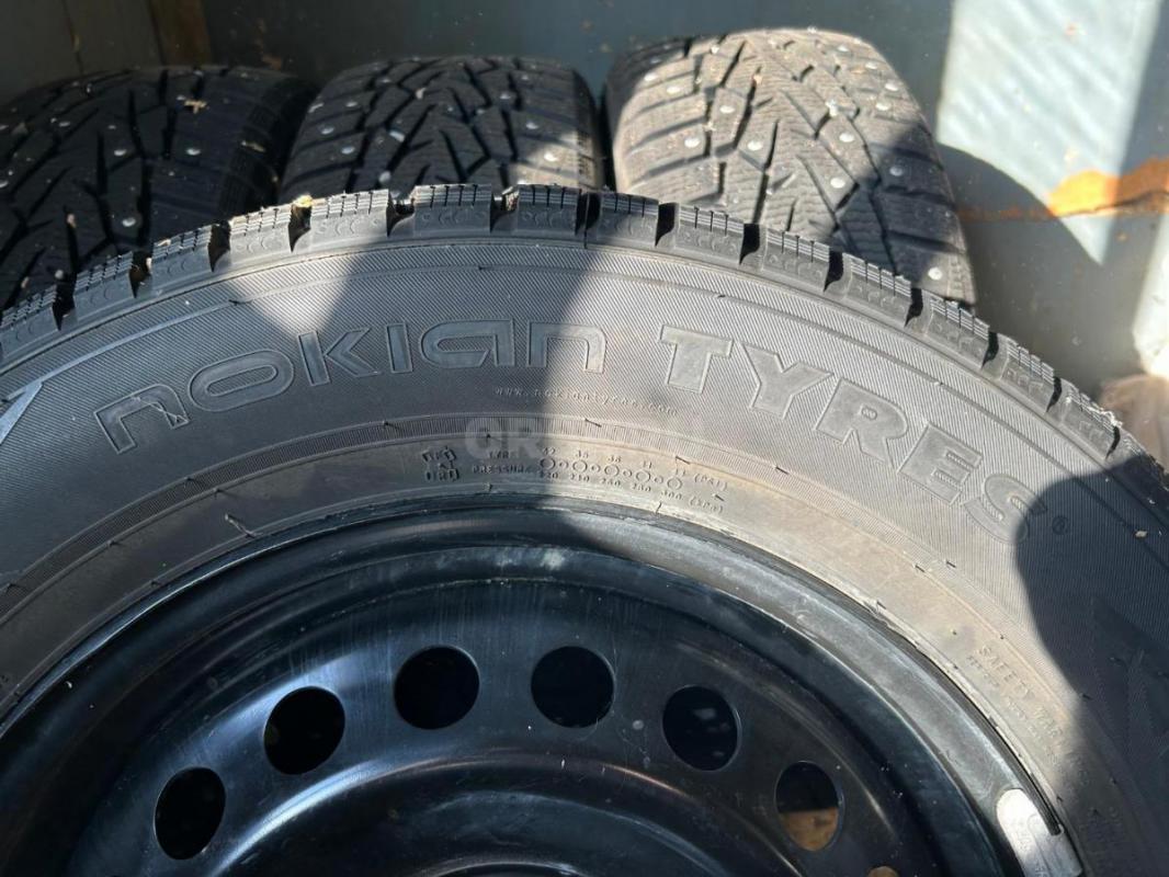 Продам 4 шипованных баллона NOKIAN NORDMAN 7, 205/65 R16. - Энергетик