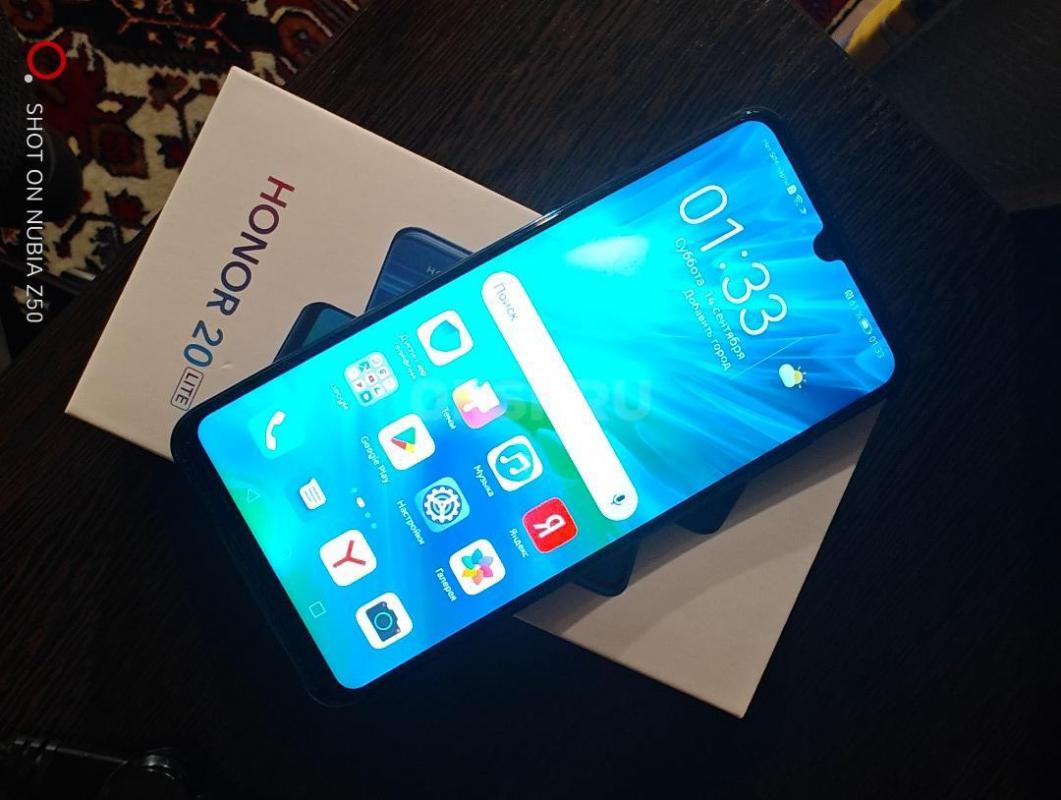 Продам HONOR 20 LITE 4/128, цвет синий, в хорошем состоянии, не битый. - Новотроицк