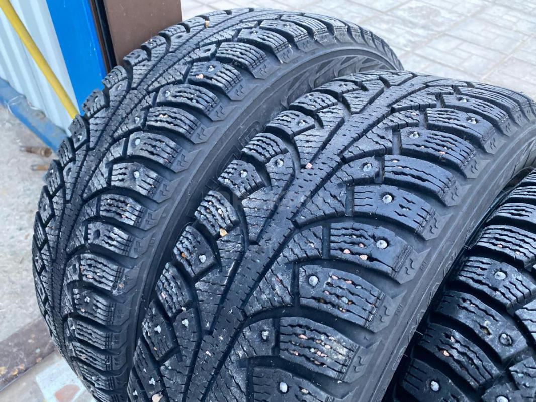 Продам комплект зимних колес. 185/60 R15. - Орск