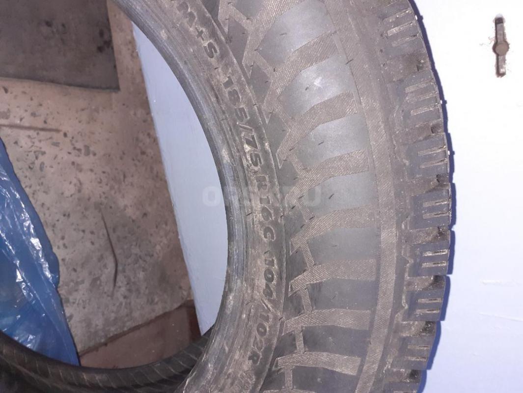 Продам одно шипованное колесо на Газель Nokian Nordman C,размер 185/75R16C, с боку был небольшой рем - Орск