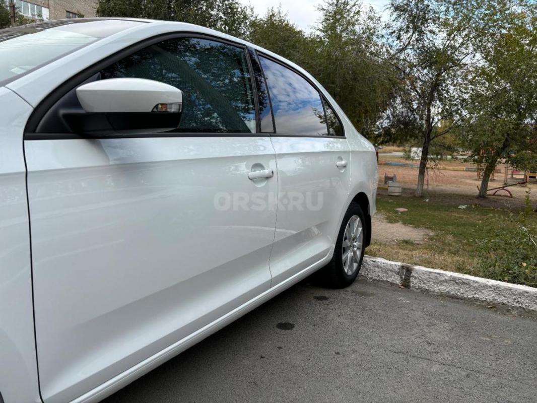 Продам автомобиль SKODA RAPID, состояние НОВОГО автомобиля, 30 тыс. - Орск