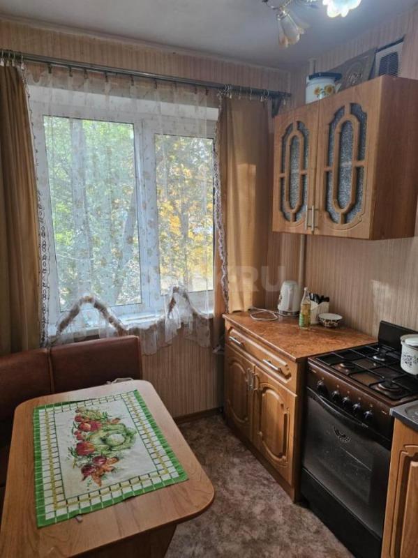 Продам 2комн кв2/5 эт , не угловая , теплая, жилая 44 кв. - Орск