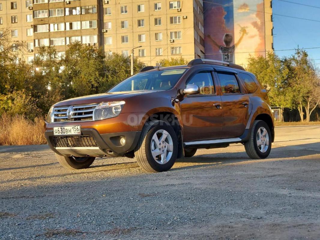 Продам RENAULT DUSTER 2.0 МТ 4х4 - июль 2013 г. - Орск