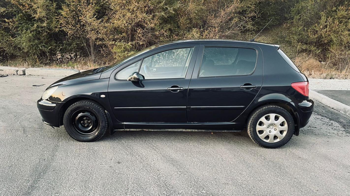 Продается Peugeot 307, 2005 года выпуска. 

сборка ФРАНЦИЯ!

__АВТОМАТ__

Кузов оцинкованный,

Салон - Новотроицк